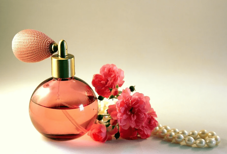 Terroir-Artisan - Le parfum français : zoom sur son origine et son histoire
