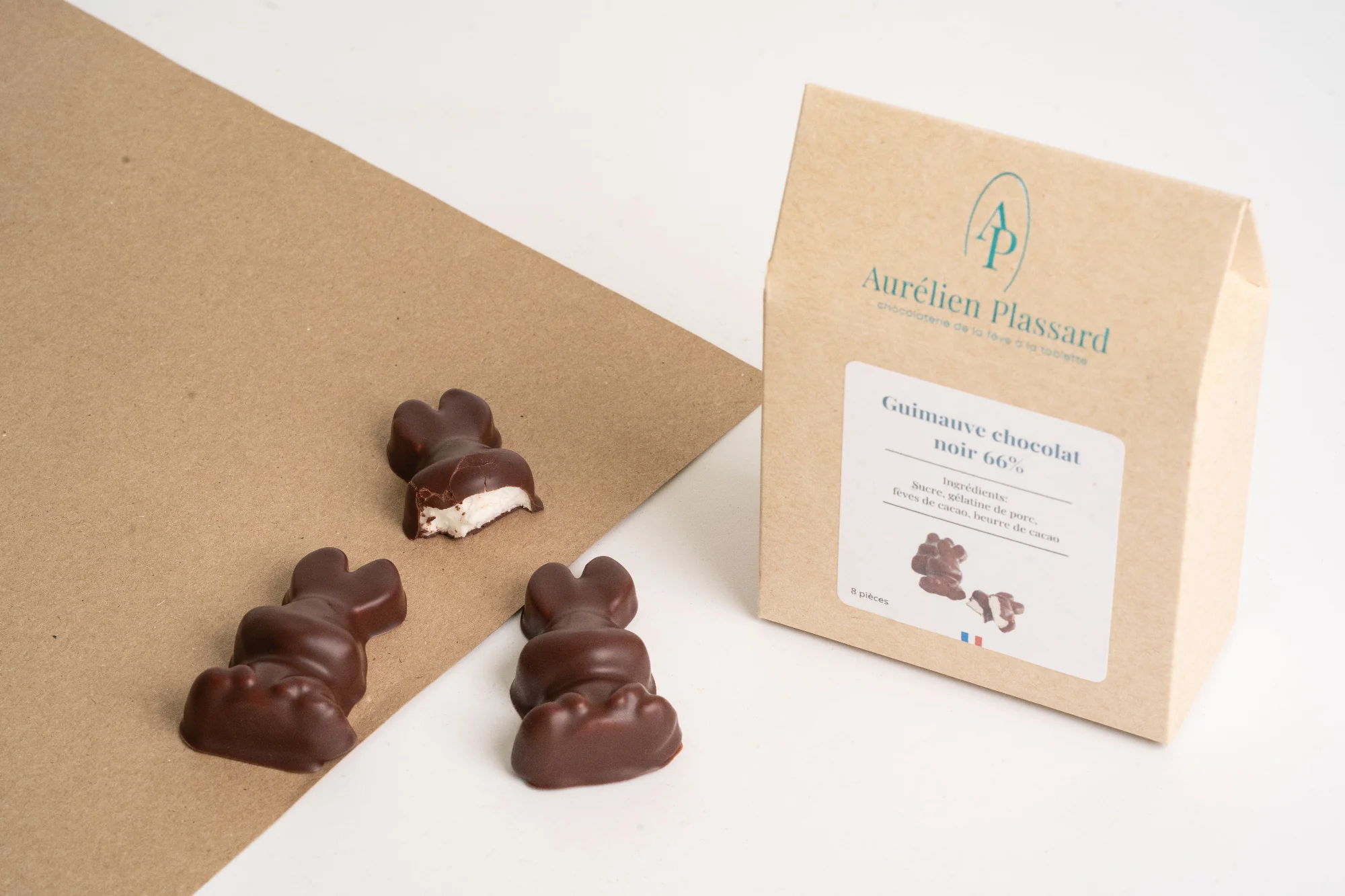 Lapins en guimauve noir 66 % ou lait 37 %